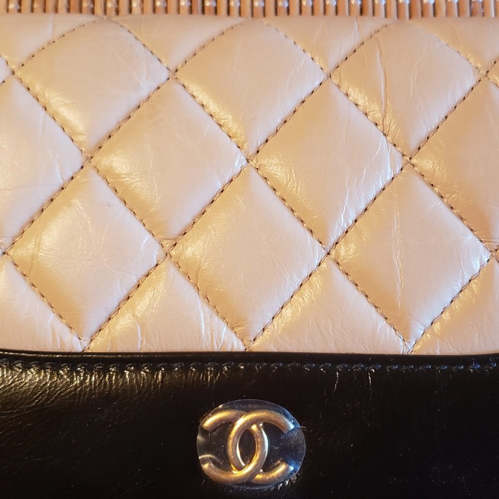NWT Authentic Chanel Checkbook Wallet